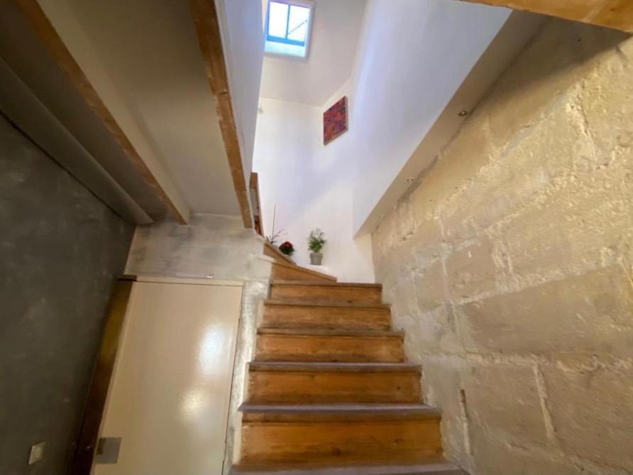 A Spacious, Sunny & Calm Loft In Avignon's Heart * Avignon