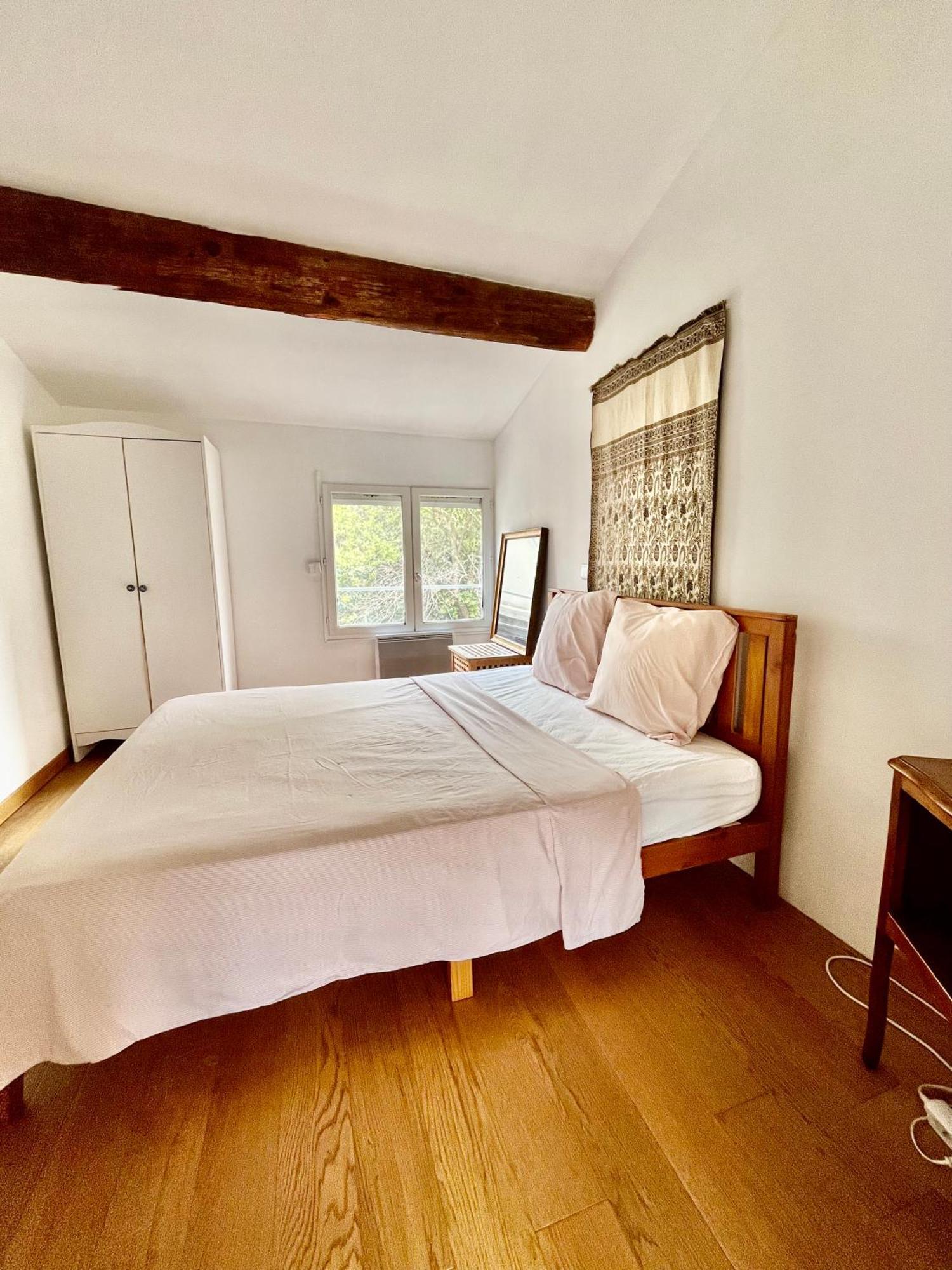 A Spacious, Sunny & Calm Loft In Avignon's Heart * Avignon